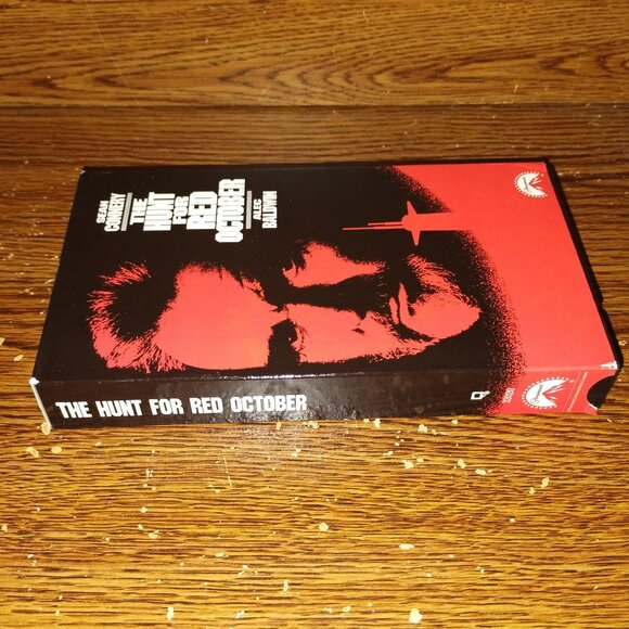 Hunt for Red October (VHS, 1990, Paramount Pictures) Sean Connery Alec Baldwin - Picture 4 of 6